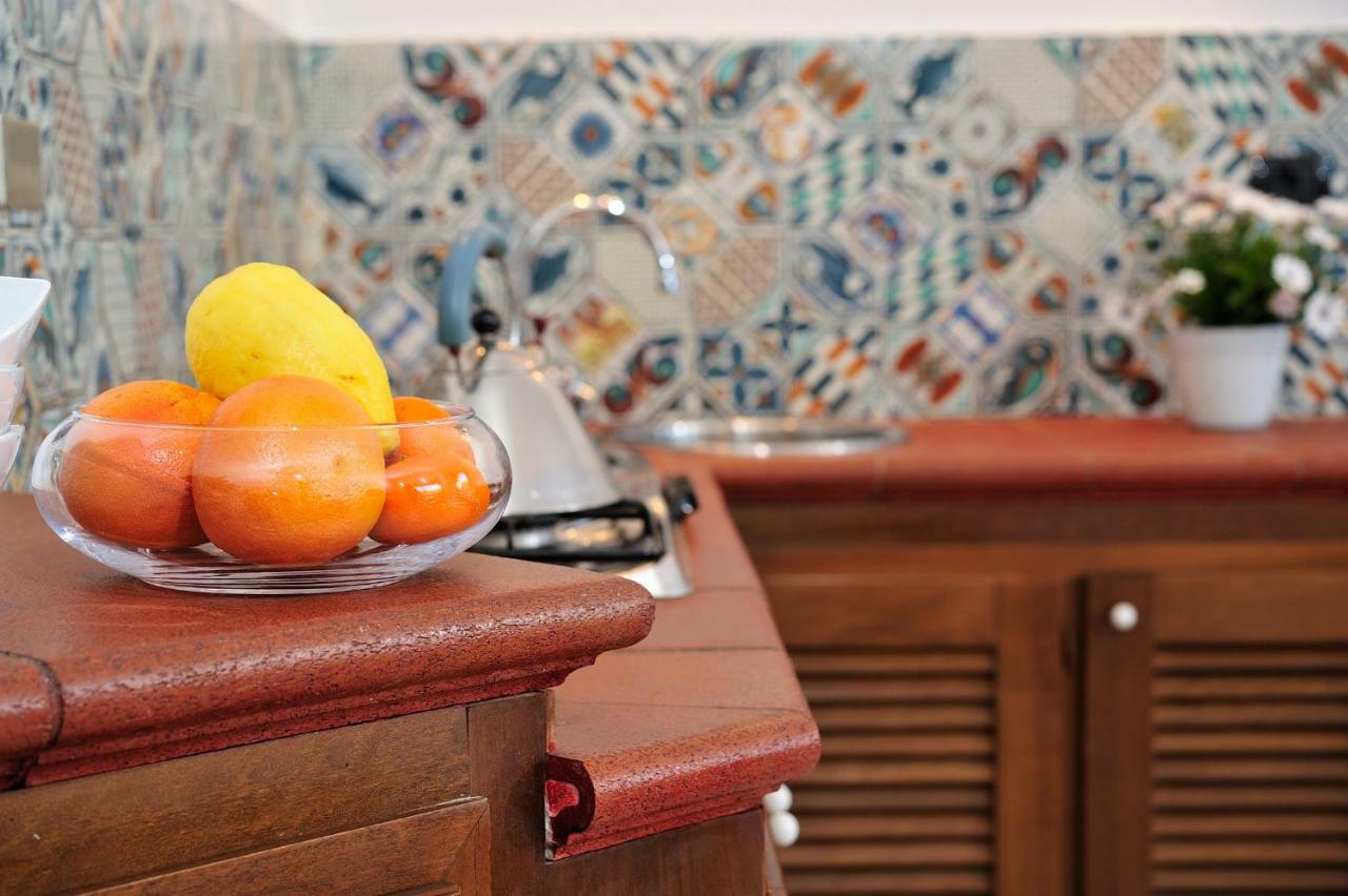 Residence L'Ea Di Lavru - Appartamenti Mono-Bilo-Trilocali Porto San Paolo  Dış mekan fotoğraf