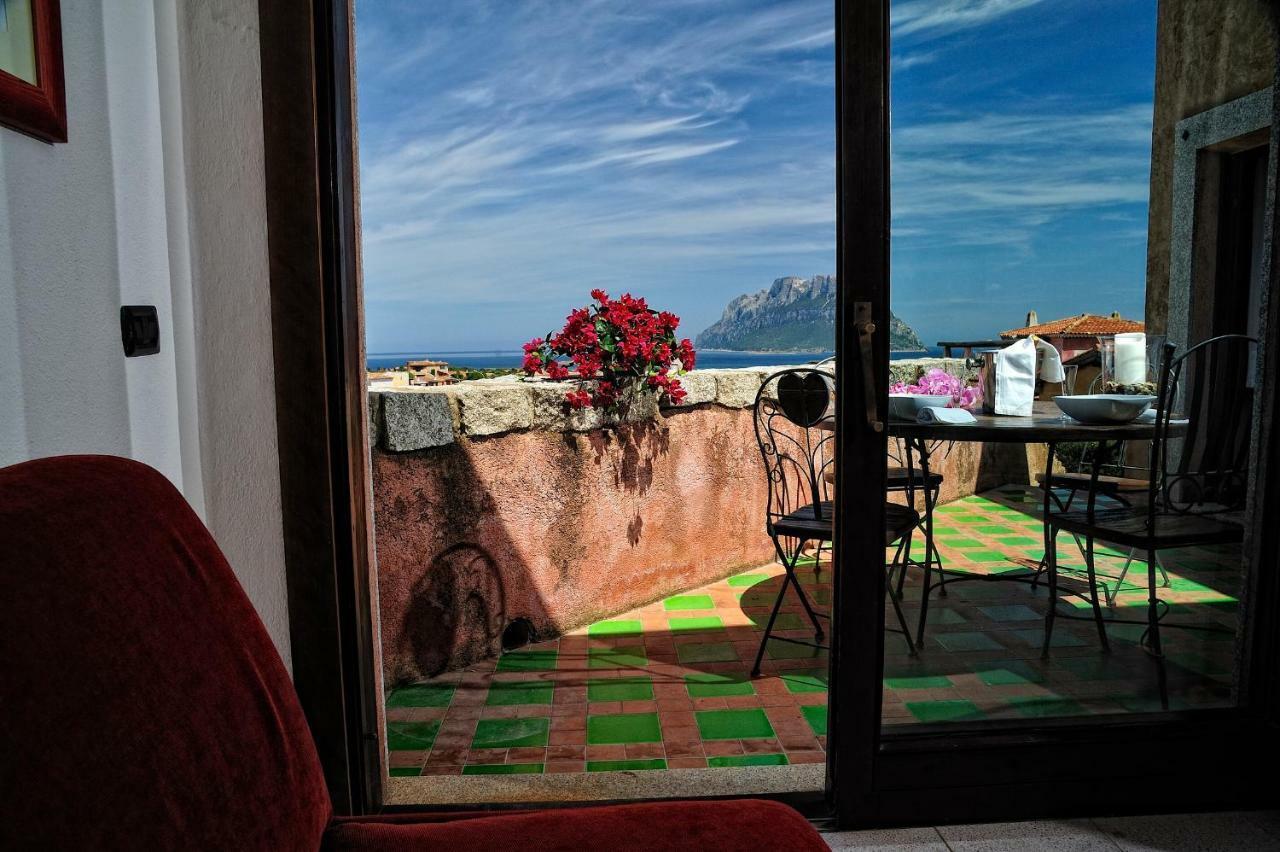 Residence L'Ea Di Lavru - Appartamenti Mono-Bilo-Trilocali Porto San Paolo  Dış mekan fotoğraf