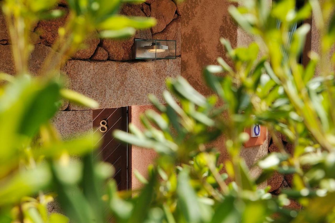 Residence L'Ea Di Lavru - Appartamenti Mono-Bilo-Trilocali Porto San Paolo  Dış mekan fotoğraf